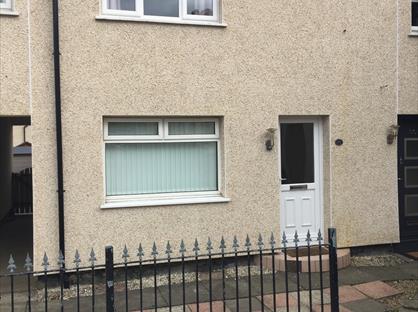 2 Bed Terraced House, Arran Place, PA3