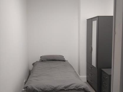 Room in a Shared House, Blackburn Road, BL1