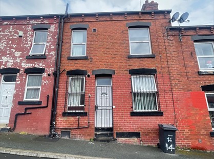 2 Bed Terraced House, Woodview Mount, LS11