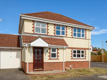 3 Bed Detached House, Cherrywood Rise, TN25