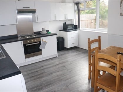 Room in a Shared House, Cromwell Lane, B31