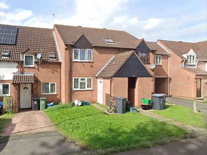 1 Bed Flat, Lanham Gardens, GL2