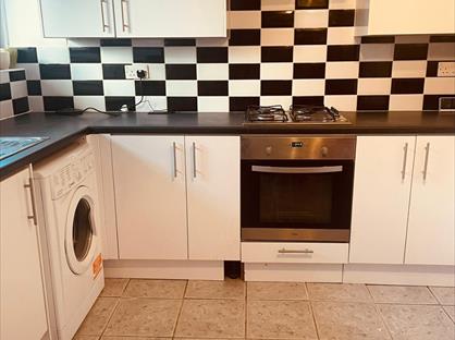 3 Bed Flat, Niagra Court, SE16