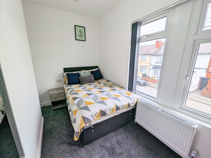Room in a Shared House, Belmont Road, B66