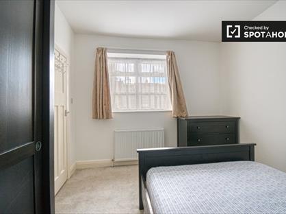 1 Bed Flat, Sandhurst Grove, LS8