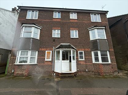 2 Bed Flat, Saffron Court, LU6