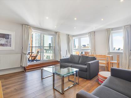 2 Bed Flat, Wingfield Court, E14