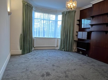 2 Bed Flat, Golders Green Road, NW11