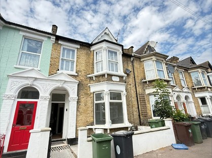 2 Bed Flat, Pendlestone Road, E17