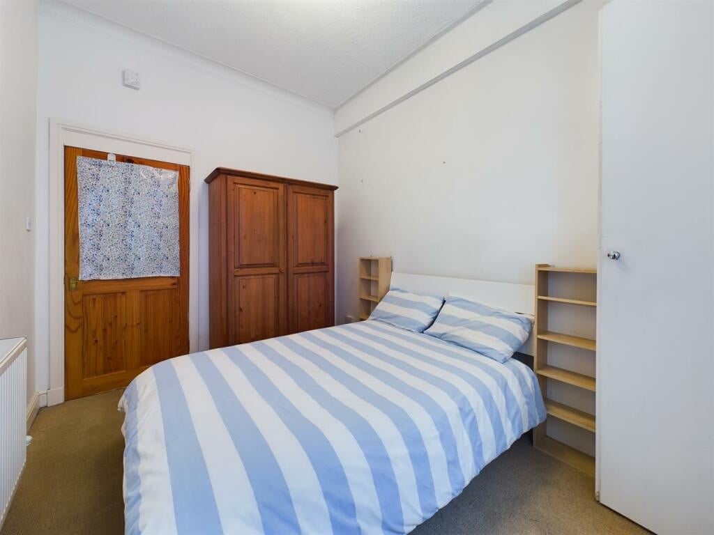 Additional image 13 of 2 Bed Flat, High Street, G4, N1 7GU