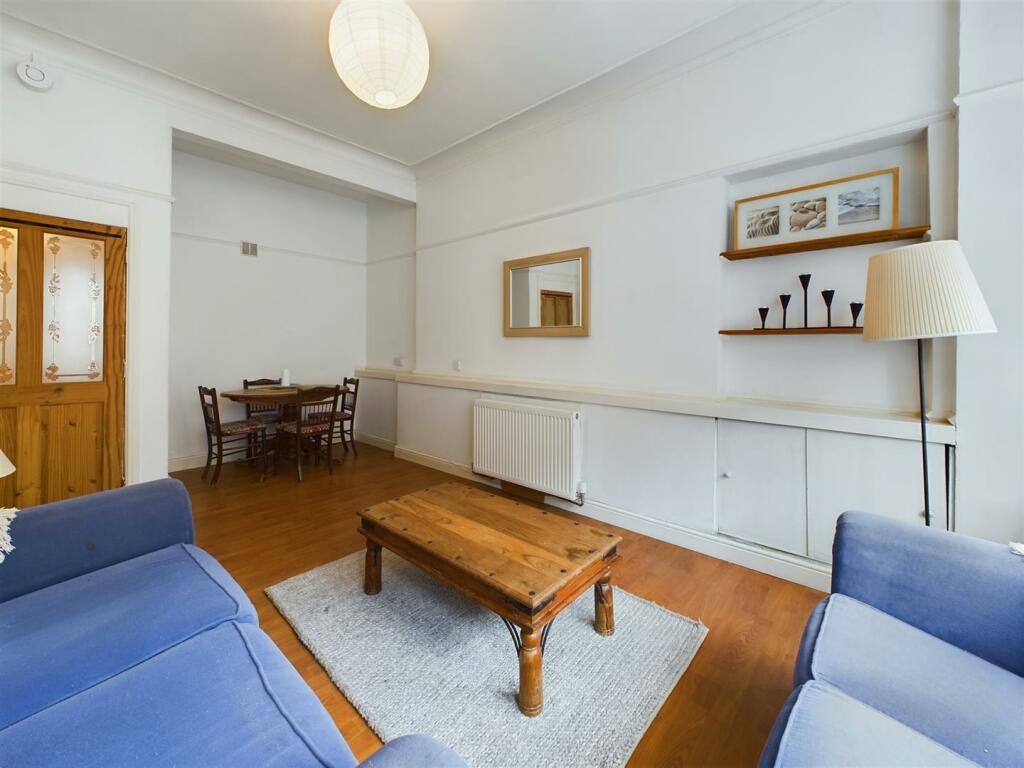Additional image 4 of 2 Bed Flat, High Street, G4, N1 7GU