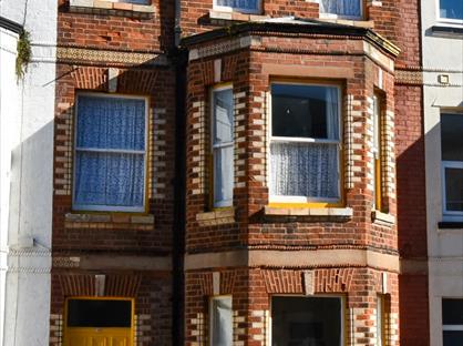 1 Bed Flat, Morton Road, EX8