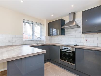 1 Bed Flat, Graham Court, SE14