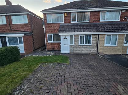 3 Bed Semi-Detached House, Westminster Close, DY1