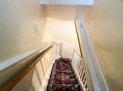 Bedsit, Sussex Gardens, W2