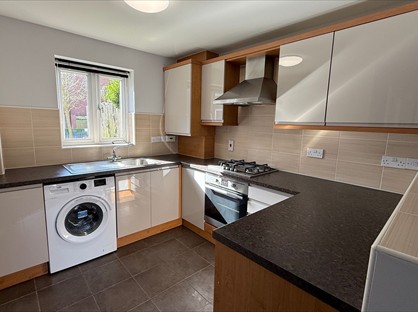 1 Bed Flat, Cottams Close, LE18