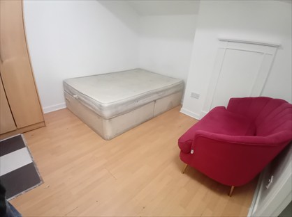 Studio Flat, Yarburgh Street, M16