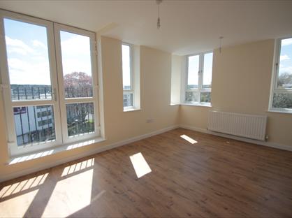 2 Bed Flat, Riverhill, ME16