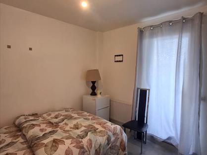 Room in a Shared Flat, Shadwell, E1