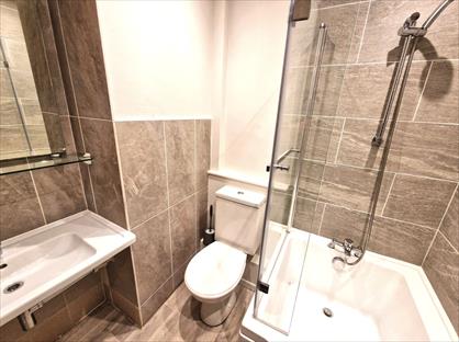 4 Bed Terraced House, Cross Street, B77