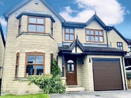 4 Bed Detached House, West End Drive, BD19