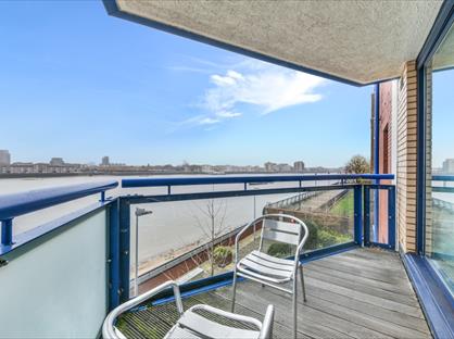 2 Bed Flat, Nova Building, E14