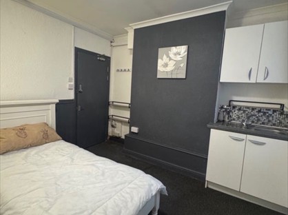 5 Bed Terraced House, Littleworth Road, WS12