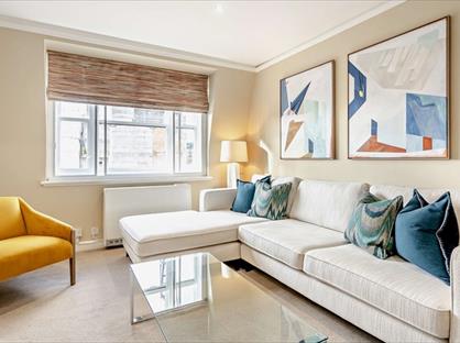 2 Bed Flat, Hill Street, W1J