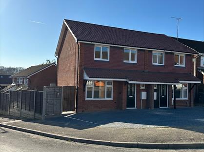 3 Bed Semi-Detached House, Cicero Drive, LU3