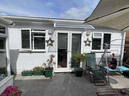 Room in a Shared Flat, Glengall Road, HA8