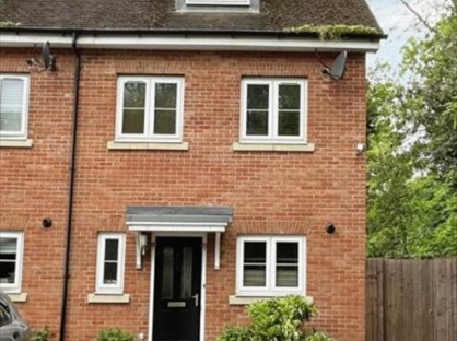 3 bed terraced house for rent in 3 Bed End Terrace, Denton Way, SL3