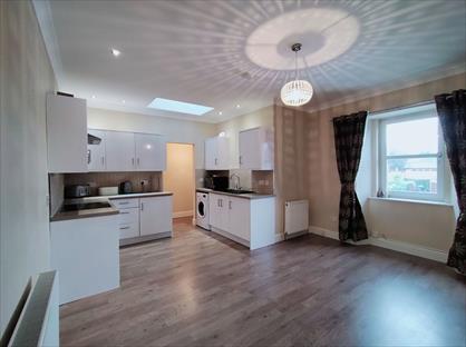 1 Bed Flat, Tong Road, LS12