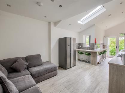 Room in a Shared House, Terry Road, CV1