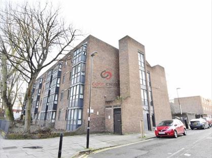 Studio Flat, Amber Court, N7