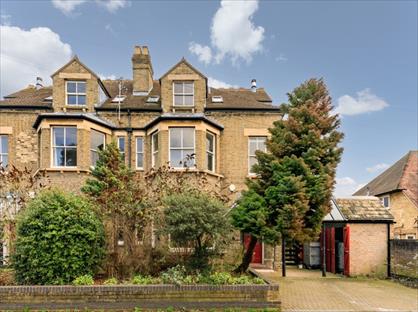 Room in a Shared House, Garden Walk, CB4