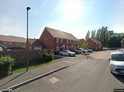 Room in a Shared Flat, Beryl Close, RH10