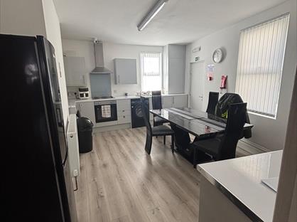 Room in a Shared House, Wallasey, CH44