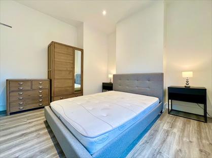 2 Bed Flat, Sidney Road, SW9