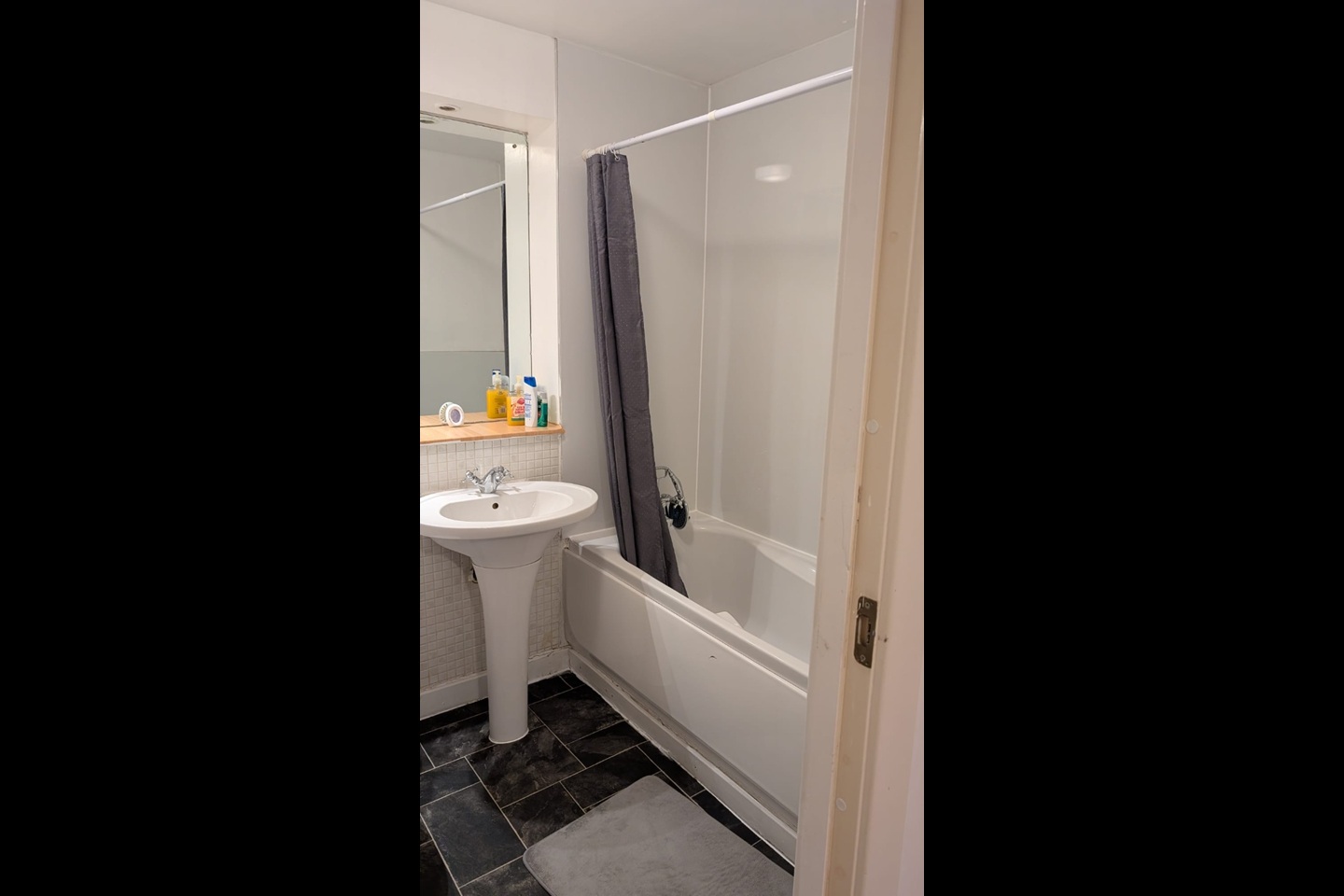 2 Bed Flat, Willowbrae Road, EH8 photo 5