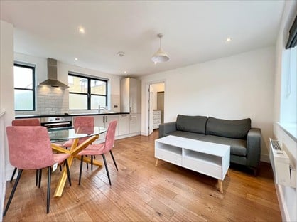 1 Bed Flat, Bermondsey Wall East, SE16