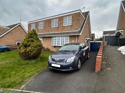 2 Bed Semi-Detached House, Dunslade Crescent, DY5