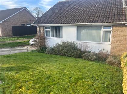 2 Bed Bungalow, Dozule Close, GL10