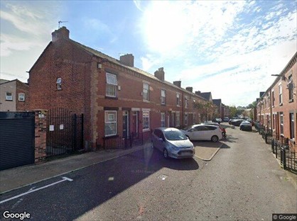 Room in a Shared House, Barnby St, M12