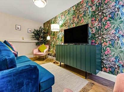 4 Bed Terraced House, Cassland Road, E9