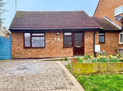 2 Bed Bungalow, The Mead, SS15