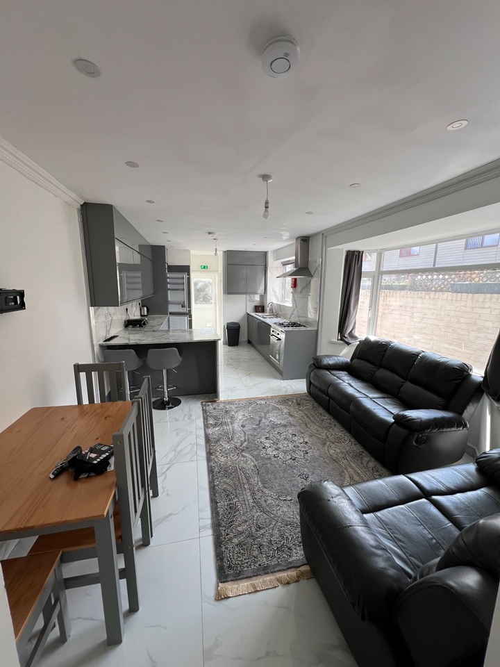 Additional image 10 of 5 Bed Terraced House, Partridge Road, CF24, N1 7GU