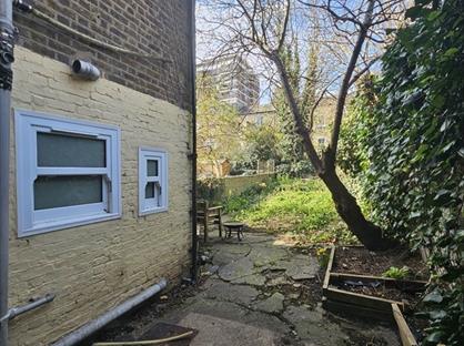 1 Bed Flat, Edenbridge Road, E9