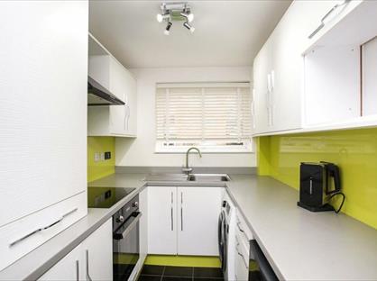 2 Bed Flat, Simon Close, CV11