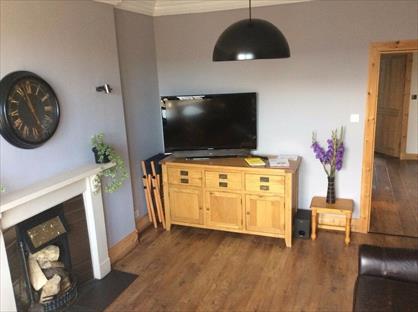 2 Bed Flat, Balfour Street, EH6