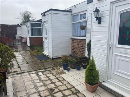 2 Bed Flat, Marlborough Road, M46